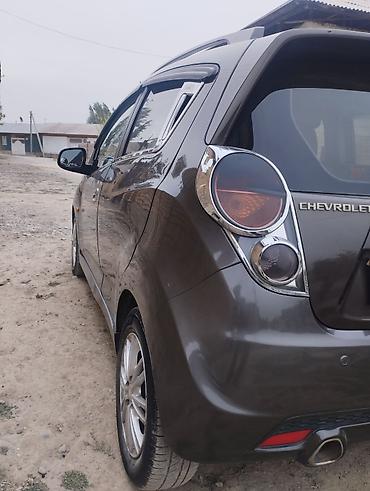 разбитые авто: Chevrolet Spark: 2010 г., 1 л, Автомат, Бензин, Хэтчбэк — 5