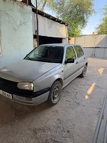 машина кытай: Volkswagen Golf: 1992 г., 1.6 л, Механика, Бензин, Хэтчбэк — 2