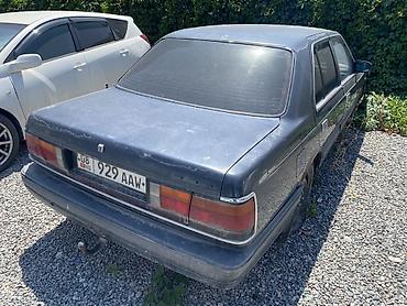 mazda 929: Mazda 929: 1989 г., 2.2 л, Механика, Бензин, Седан — 3