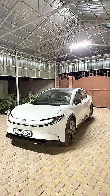 леопард авто: Toyota bZ5: 2026 г., Электромобиль, Лифтбек — 3