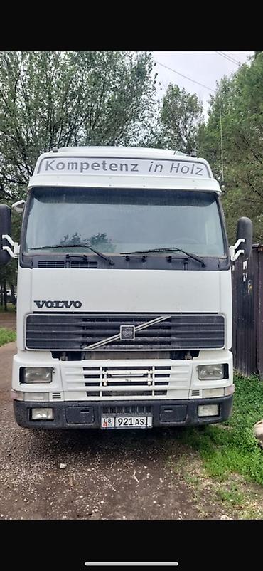 Тягачи: Тягач, Volvo, Тентованный — 8
