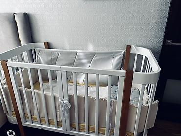 Beşiklər: Ağ-açıq ağac tonlarında beşik/uşaq çarpayısı - Material: bərk ağac və — 3