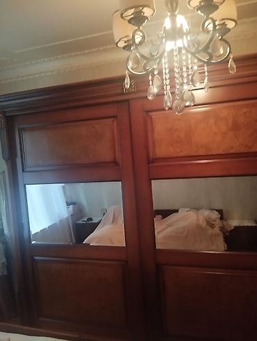 Mebel: İşlənmiş, 2 qapılı, Güzgülü, Qəhvəyi, Taxta, Kupe, Düz dolab — 2