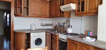 Uzunmüddətli kirayə mənzillər: 5 mərtəbəli daş binada (köhnə tikili) mənzil icarə verilir. H.Cavid — 11