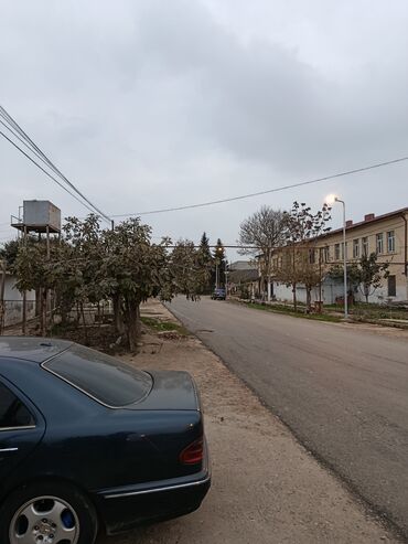 Həyət evləri və villaların satışı: Satılır: Ünvan Salyan Rayon Taleh Davudzade küçəsi Pambıq Zavodu — 12