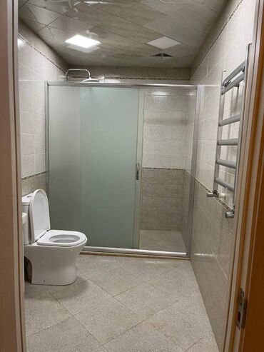 Uzunmüddətli kirayə mənzillər: Xətai Rayonu, Həzi Aslanov metrosunun yanında. 16 mərtəbəli binanın — 7