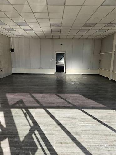 Nekretnine: Izdaje se lokal 220m2 na glavnom bulevaru u Sremskoj Mitrovici. Cena — 6