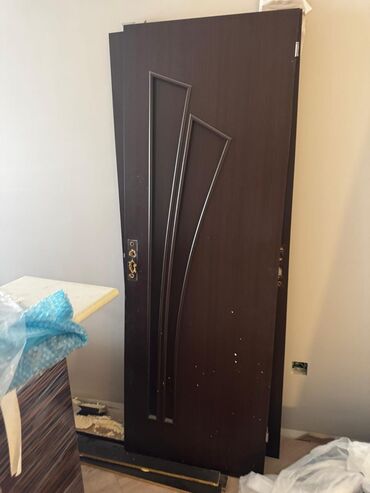 Furnitura və aksessuarlar: İşlənmiş Otaq qapısı Plintus ilə, Zəmanətsiz, Ünvandan götürmə