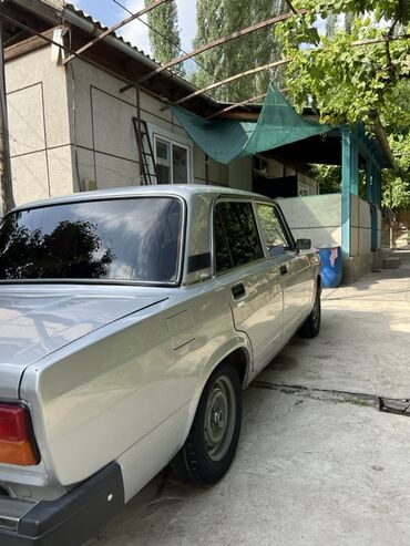 бокс на крышу авто купить в бишкеке: Продается автомобиль ВАЗ-2107 серебристого цвета. Седан с просторным