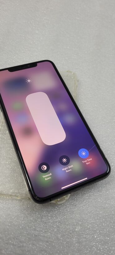 Apple iPhone: IPhone 11 Pro Max, Б/у, 64 ГБ, Черный, Чехол, 79 % — 1