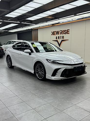 таота краун: Toyota Camry: 2026 г., 2 л, Вариатор, Гибрид, Седан — 3
