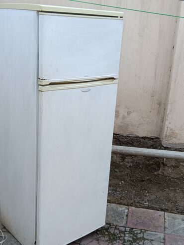 Soyuducular: İşlənmiş 2 qapılı Cinar Soyuducu Satılır, rəng - Ağ