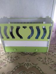 hamam ucun asma tavan: Oğlan və qız üçün, Dördbucaq, Beşik, Dəstsiz, Matrassız, Yellənmə mexanizmsiz