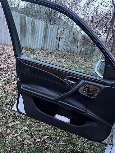 Mercedes-Benz: Mercedes-Benz E-Class: 2000 г., 3.2 л, Автомат, Бензин — 12