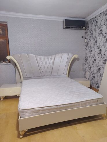 Taxt satilir 220 azn unvan H.Aslanov catdirilma elave odenisle