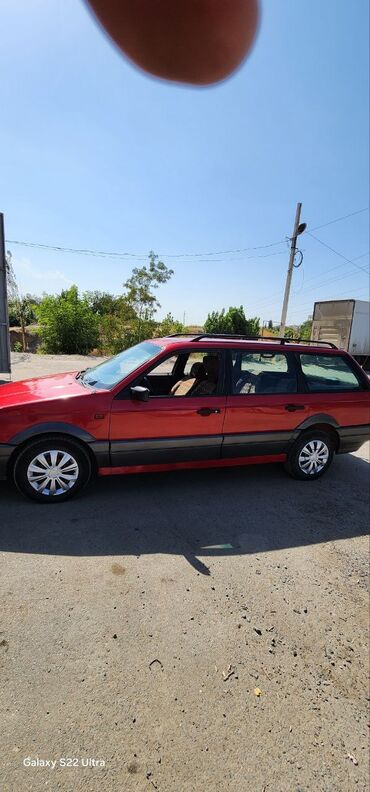 авто в бишкеке авторынок: Volkswagen Passat: 1988 г., 1.8 л, Механика, Бензин, Универсал