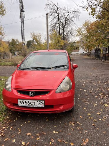 кондер машина: Honda Fit: 2001 г., 1.3 л, Автомат, Бензин