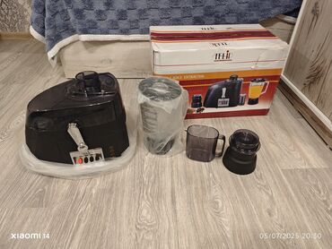 işlenmiş samavar: Микроволновка Silver, Отдельностоящая, С микроволнами, цвет - Серебристый, Новый
