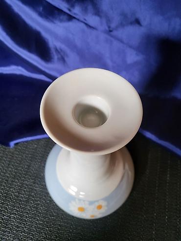 Ostali kućni dekor: Svecnjak nov,vintaz porcelanski. Visina. 18,5cm. Stopa. 11cm — 3