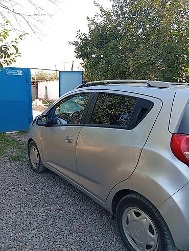 Транспорт: Chevrolet Spark: 2012 г., 1 л, Автомат, Бензин, Хэтчбэк — 8
