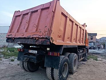 Грузовики: Самосвал Dongfeng, оранжевый, колесная формула 6x4. Стальной кузов с — 5