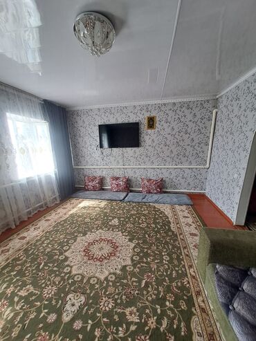 дом ала тоо1: Дом, 80 м², 4 комнаты, Собственник, Евроремонт