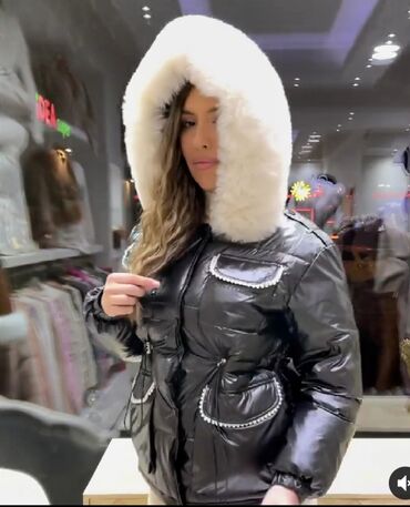 moncler ženske jakne: Prelepa jakna
UVOZ Pariz
Unikatan model
Novo
SNIŽENJE