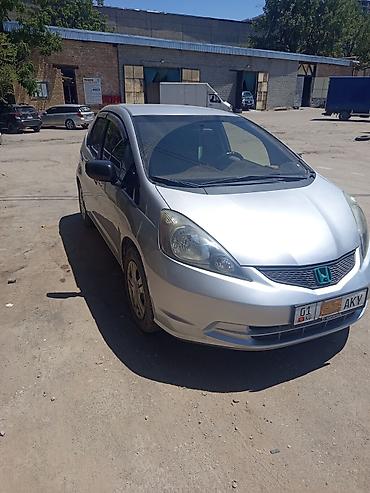 bugatti veyron: Honda Fit: 2010 г., 1.5 л, Автомат, Бензин, Хэтчбэк — 3