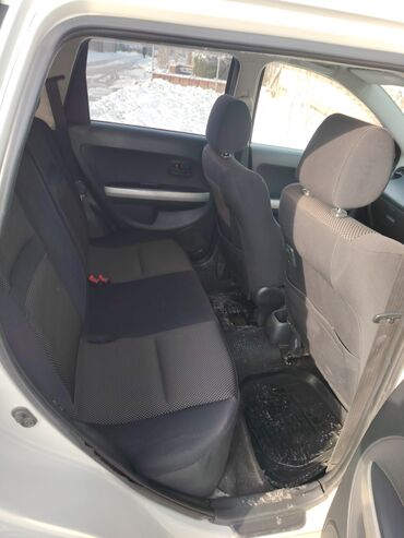 Toyota: Toyota ist: 2002 г., 1.5 л, Автомат, Бензин, Хэтчбэк — 8