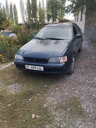 Toyota: Toyota Carina E: 1996 г., 1.8 л, Кол менен иштөөчү, Бензин, Седан — 3