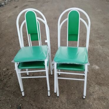 Masa və oturacaq dəstləri: Mətbəx üçün, Yeni, Açılmayan, Kvadrat masa — 14