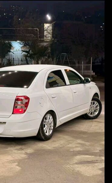 Chevrolet: Chevrolet Cobalt: 1.5 l | 2024 il 30500 km Sedan — 3