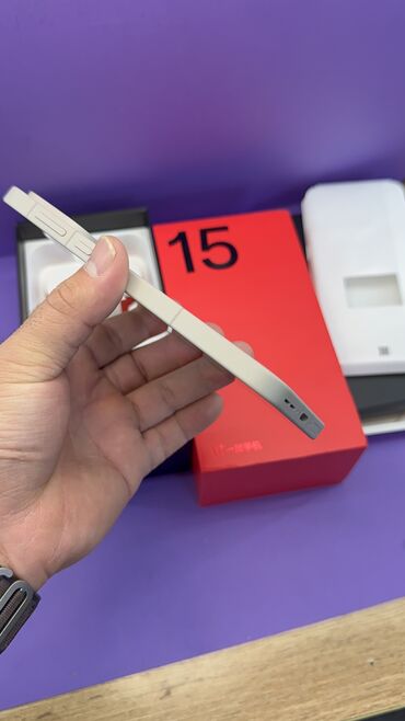 OnePlus: OnePlus 13, Новый, 256 ГБ — 12