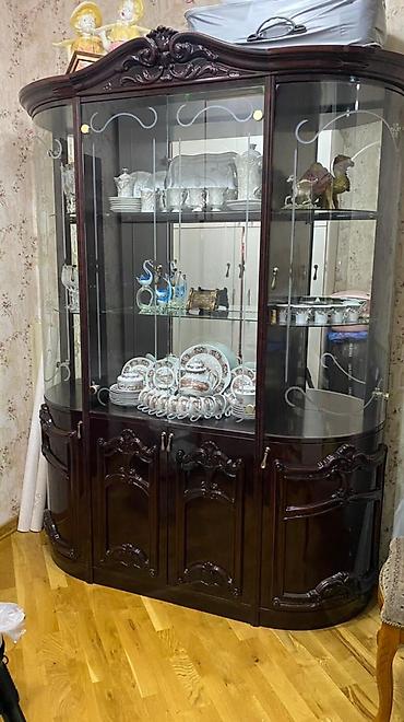 samovar suvenir: Qorka satılır.

Malaziya mebelidi — 2