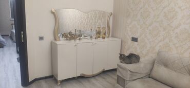 salon mebeli: İşlənmiş, Azərbaycan