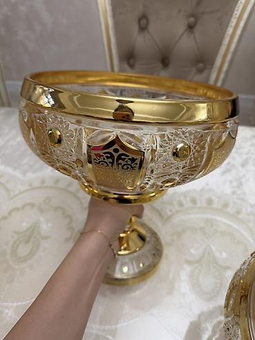 стекляные: Набор из 4 стекляных ваз на ножке с золотым декором большие тяжелые — 4