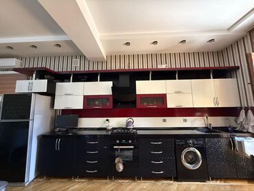 kuxna mebli: .: Mebel mermer hissesi4m 60sm xaladinlike hissəsi 75sm üstünde qaz