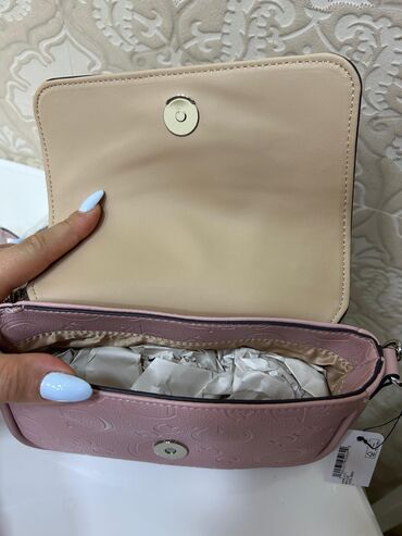 Çantalar: Çiyin çantası, Guess, Yeni — 11