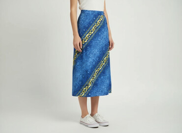 kapcie z stichem: Women`s skirt, size S