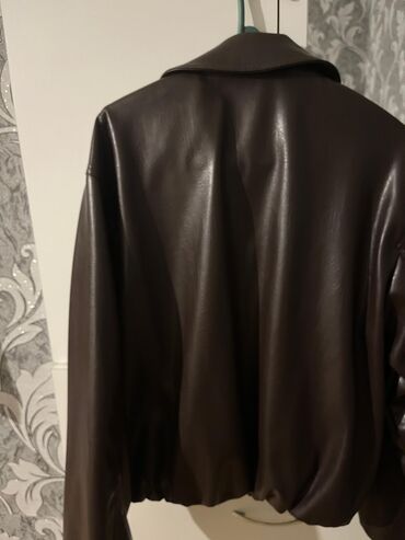 Kurtkalar: Dəri kurtka, Zara, XS -da lalafo.az — 6 Kurtkalar: Dəri kurtka, Zara, XS — 6