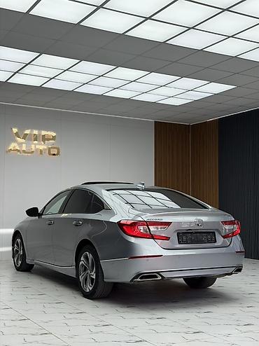 стабил: Honda Accord: 2018 г., 1.5 л, Автомат, Бензин, Седан — 3