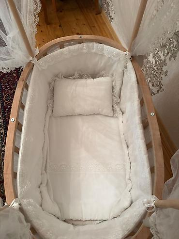 Beşiklər: Oğlan və qız üçün, Yeni, Yumru, Beşik, Dəstsiz, Matras ilə, Yellənmə mexanizm ilə — 7