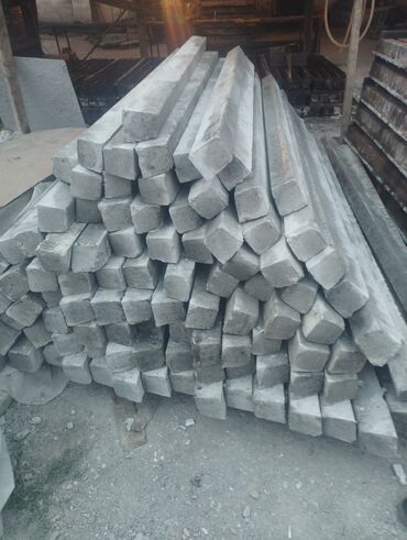 бетонные блоки: Столба, Пасынки. Шпалеры Стойка, Бетонная стойки, Сетка 40 видов