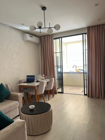 Uzunmüddətli kirayə mənzillər: Müasir dizaynda tam mebel və texnika ilə təchiz olunmuş 2 otaqlı — 14