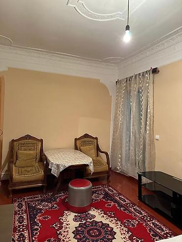 neftcilər: Elani etrafli oxuyub sonra elaqe saxlayin.Qaraçxurda esas yola yaxin — 3