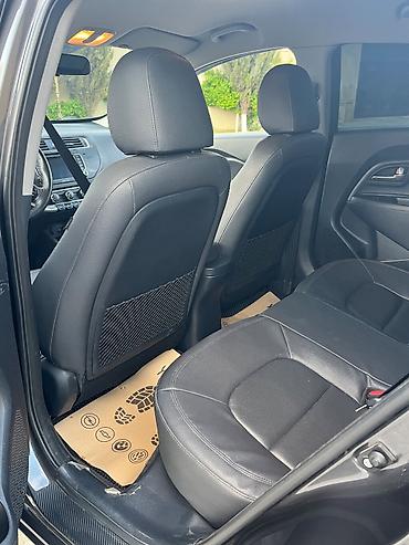 mini kia: Kia Pride: 1.4 l | 2015 il Sedan — 6