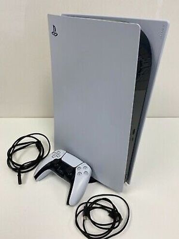 ps5 arenda: Sony Playstation 5 Tezedir, originaldir, islenilmeyib. Herseyi