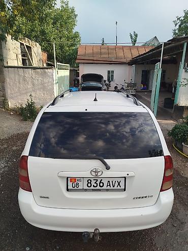 toyota corrolla: Toyota Corolla: 2001 г., 1.4 л, Механика, Бензин, Универсал — 2