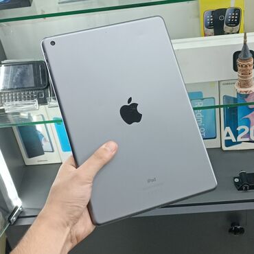 wifi modemler: Б/у Apple iPad 8 (2020), 10,2", 128 ГБ, Самовывоз, Платная доставка, Доставка в районы