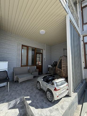 Продажа коттеджей и домов: Просторный двухэтажный дом с панорамными окнами и большим участком — 2
